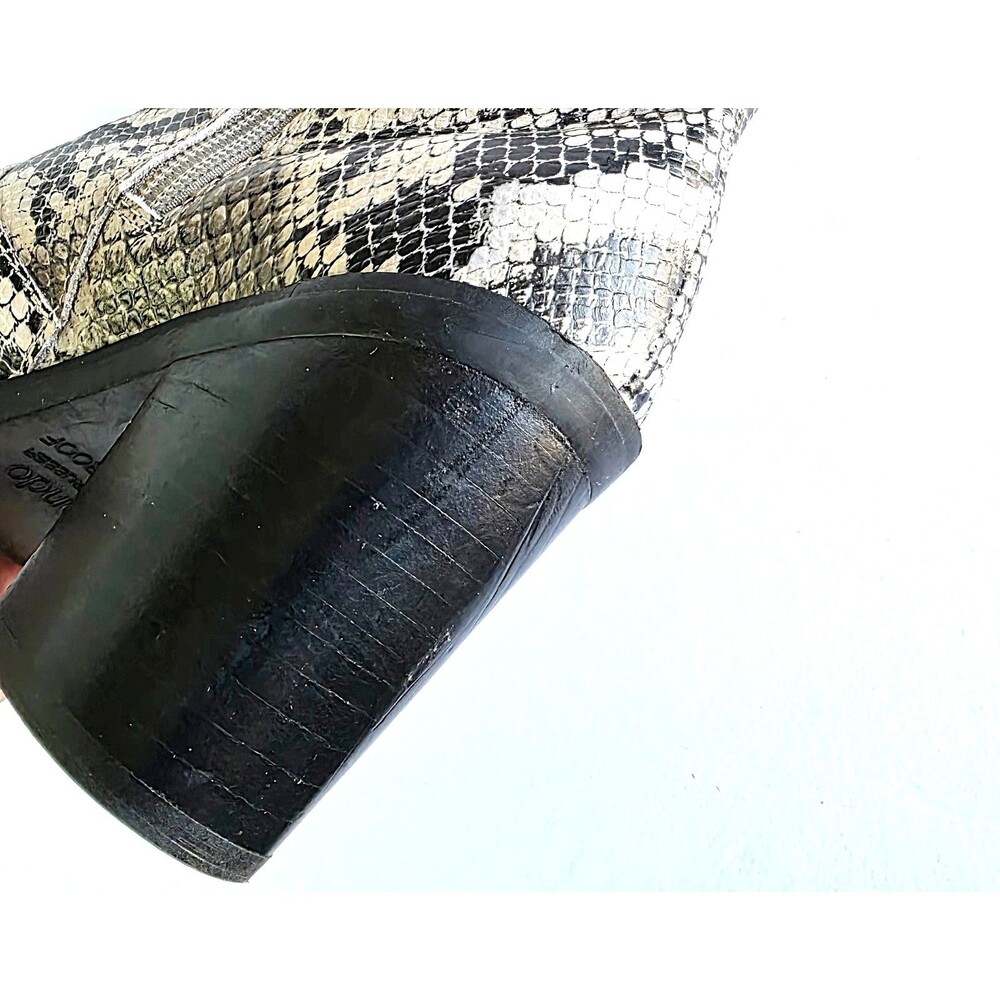 BLONDO Que Waterproof Leather Snake Print Heeled Booties Cream Black Sz 6 B7120 - Picture 13 of 13